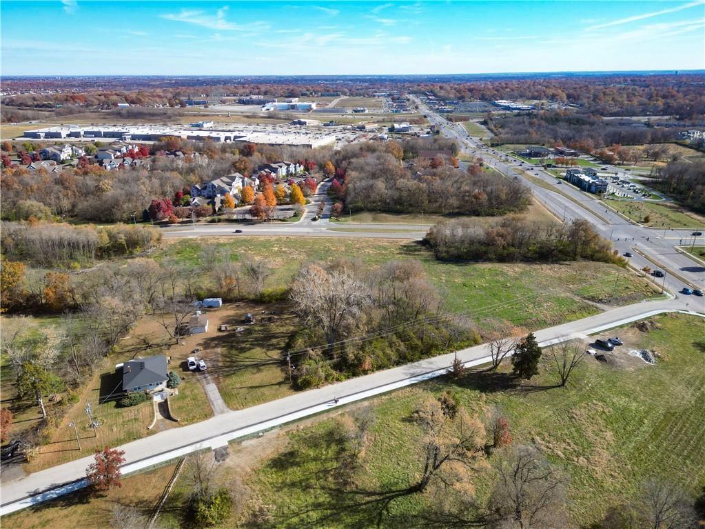 2nd image of 8500 N Baughman Rd, Kansas City, MO 64154 | MLS# 2636851