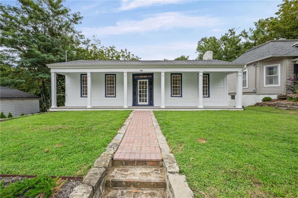 1st image of 633 Main St, Weston, MO 64098 | MLS# 2636862