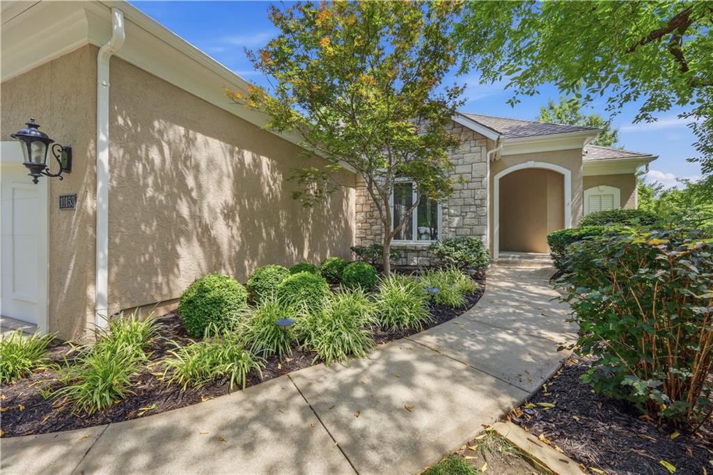 1st image of 10153 S Shadow Cir, Olathe, KS 66061 | MLS# 2636867