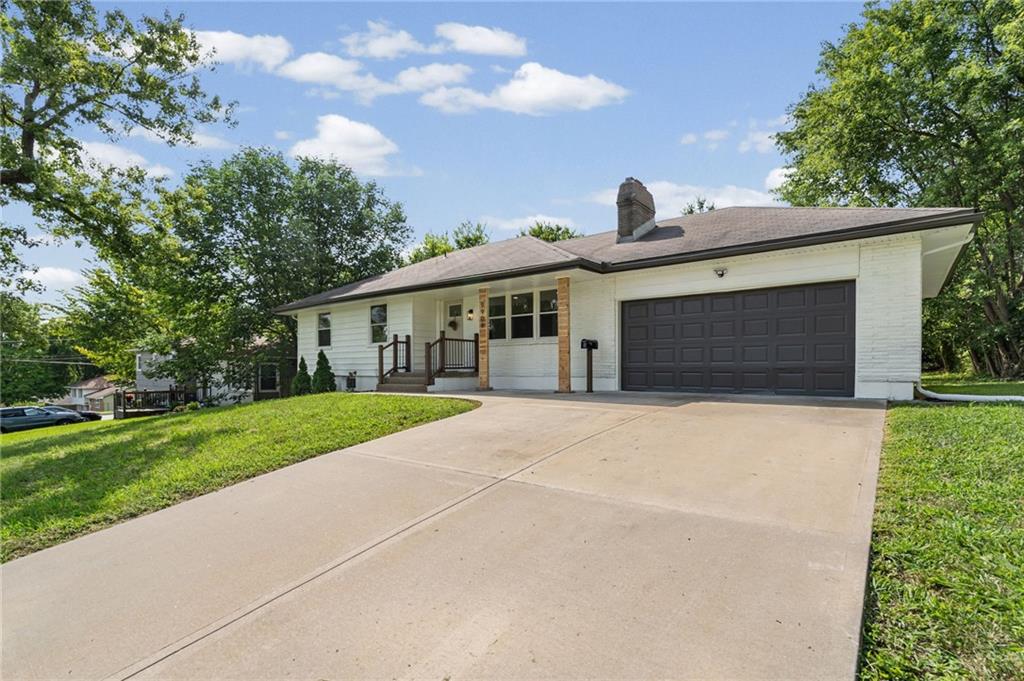 3rd image of 9909 E 77Th Ter, Raytown, MO 64138 | MLS# 2636874