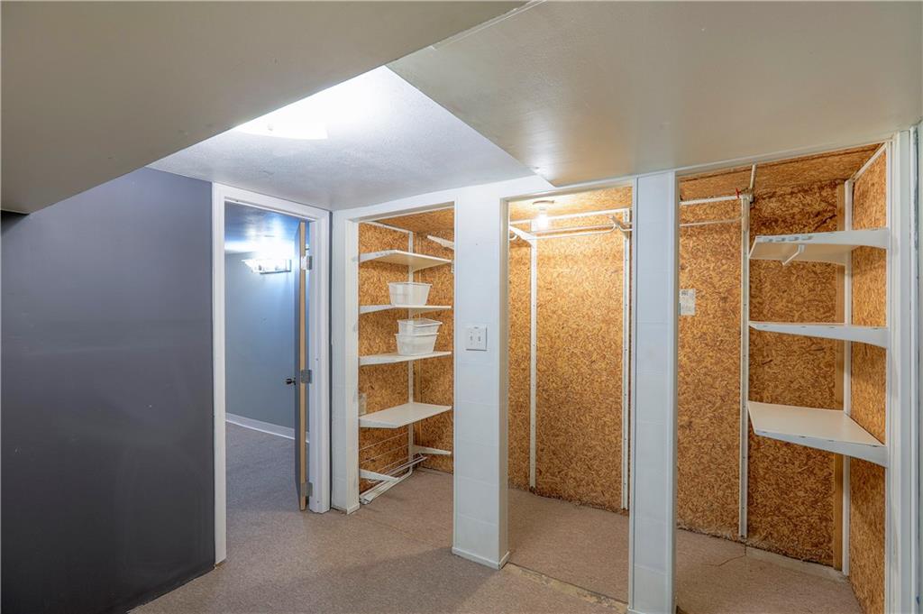21st image of 829 W 40 St, Kansas City, MO 64111 | MLS# 2636885
