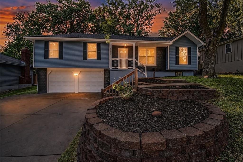 1st image of 5210 S Mccoy St, Independence, MO 64055 | MLS# 2636892