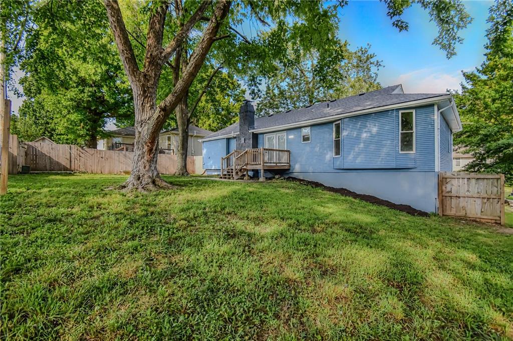 15th image of 5210 S Mccoy St, Independence, MO 64055 | MLS# 2636892