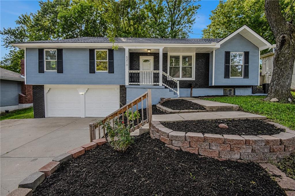 2nd image of 5210 S Mccoy St, Independence, MO 64055 | MLS# 2636892