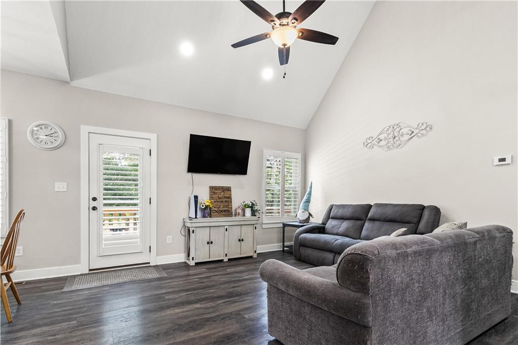 4th image of 7 Se 230 Rd, Warrensburg, MO 64093 | MLS# 2636894