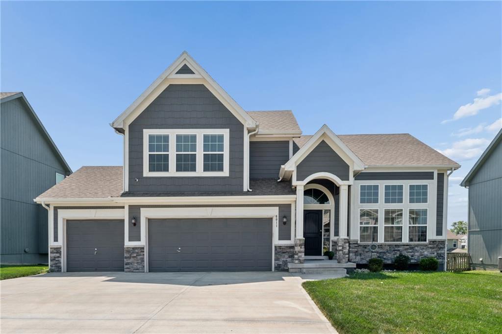 1st image of 6011 Ne 119th Ter, Kansas City, MO 64156 | MLS# 2636913