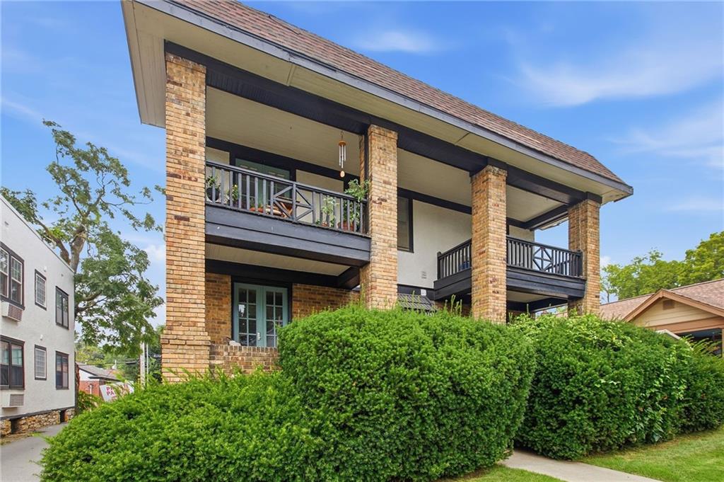 2nd image of 4340 Holly St, Kansas City, MO 64111 | MLS# 2636918
