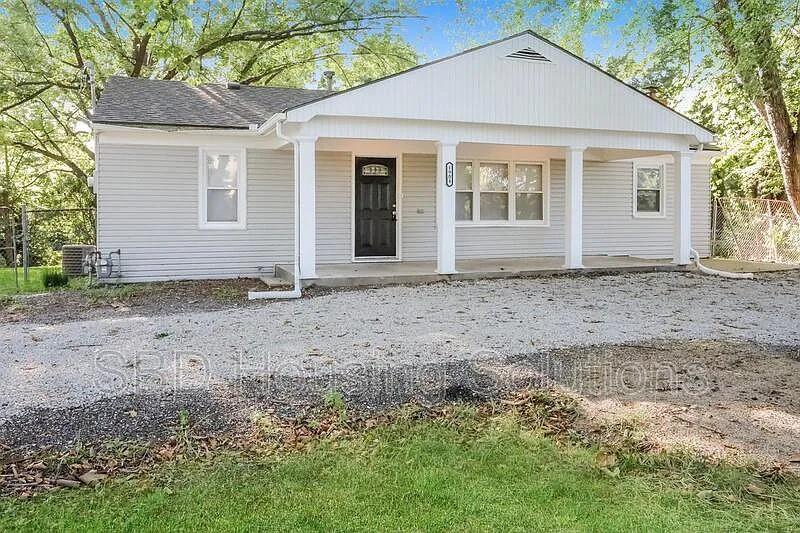 1st image of 1904 N Kendall Rd, Independence, MO 64058 | MLS# 2636940