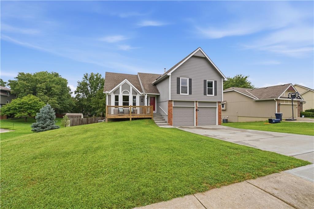 3rd image of 1309 Ne Chowning Dr, Kansas City, MO 64155 | MLS# 2636943