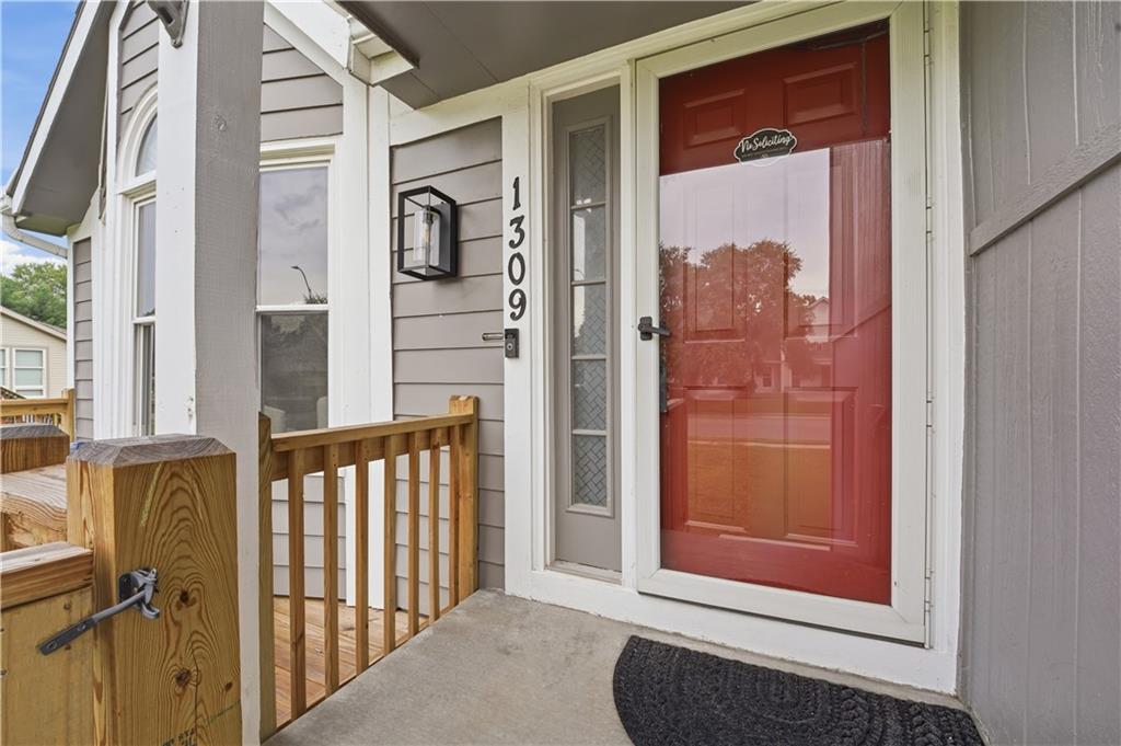 4th image of 1309 Ne Chowning Dr, Kansas City, MO 64155 | MLS# 2636943