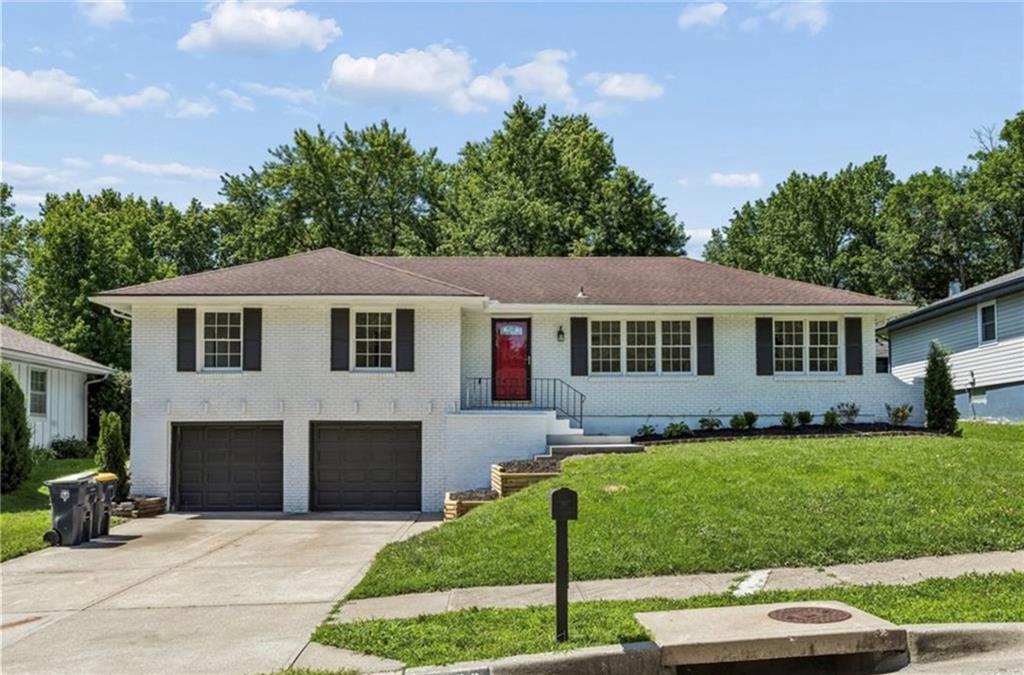 1st image of 7509 E 100th St, Kansas City, MO 64134 | MLS# 2636944