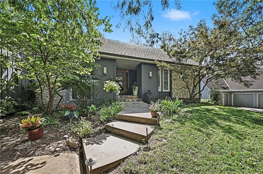 3rd image of 4615 N Wyandotte St, Kansas City, MO 64116 | MLS# 2636961