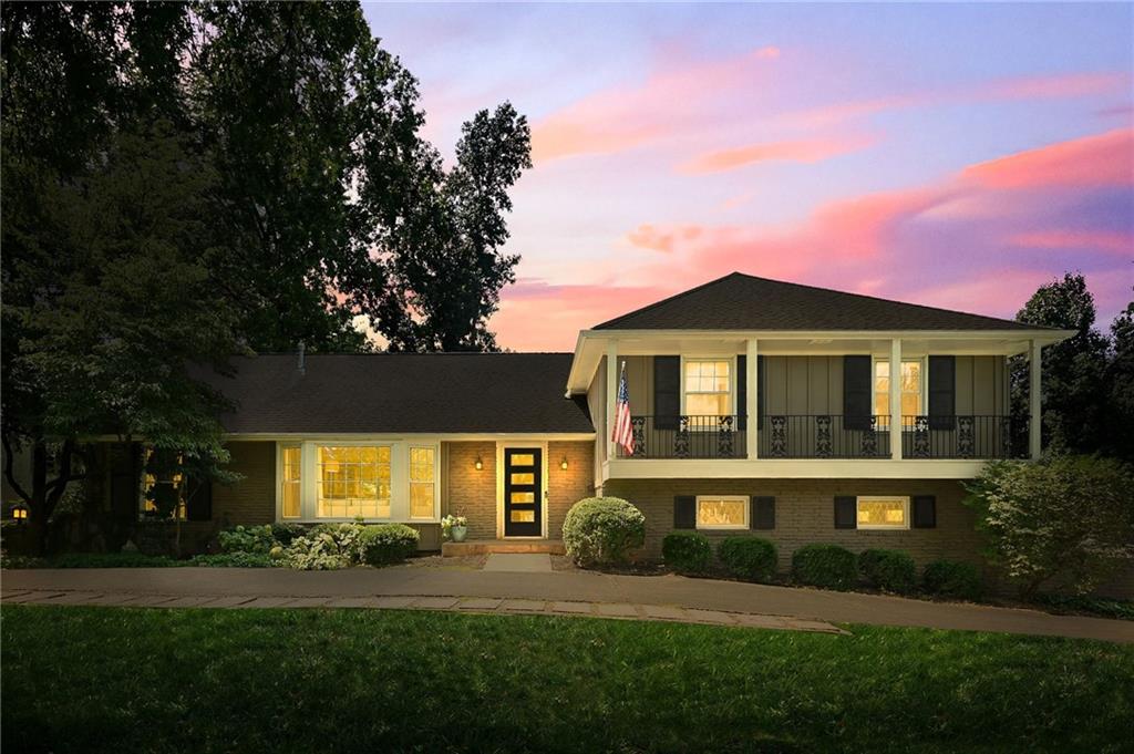 2nd image of 9700 Wenonga Ln, Leawood, KS 66206 | MLS# 2636968