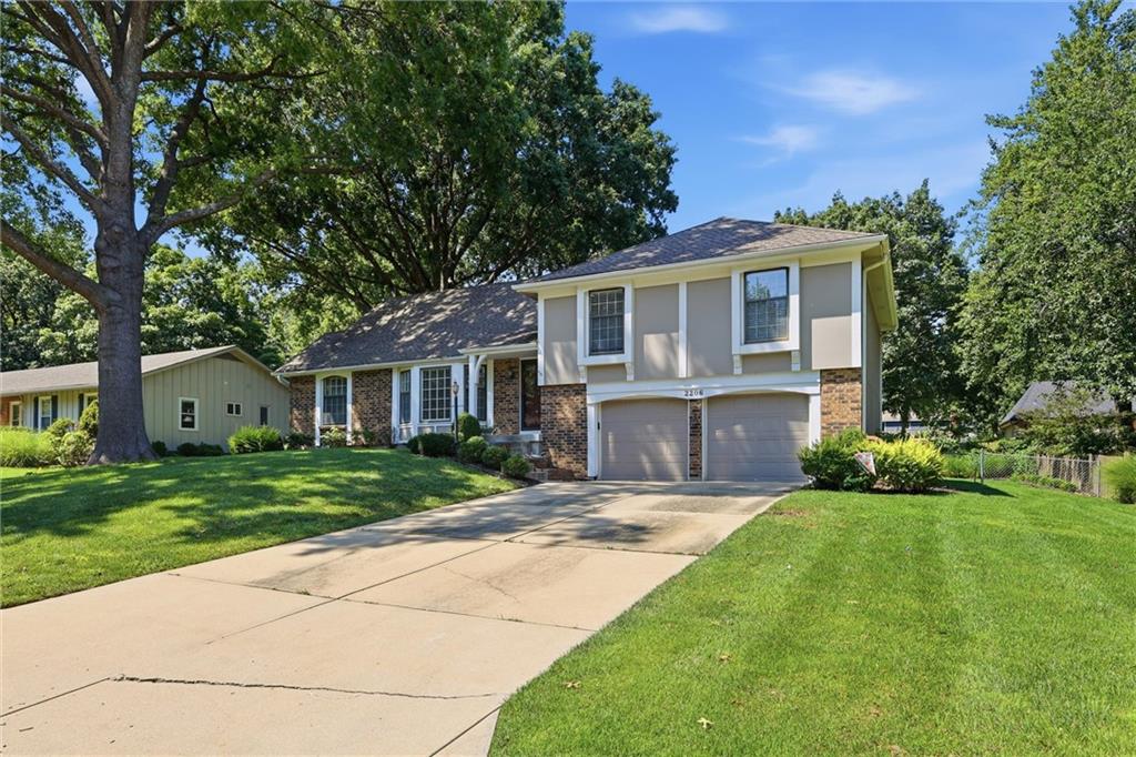 2nd image of 2206 W 120th St, Leawood, KS 66209 | MLS# 2636980