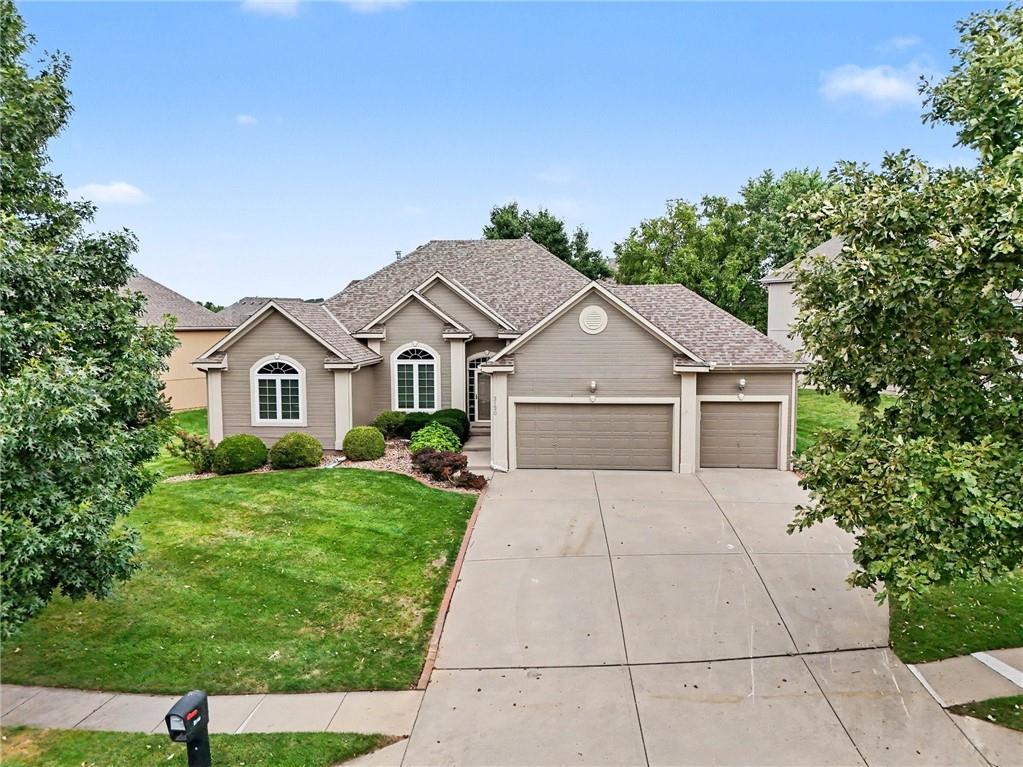 1st image of 3120 Ne 90th Ter, Kansas City, MO 64156 | MLS# 2636989