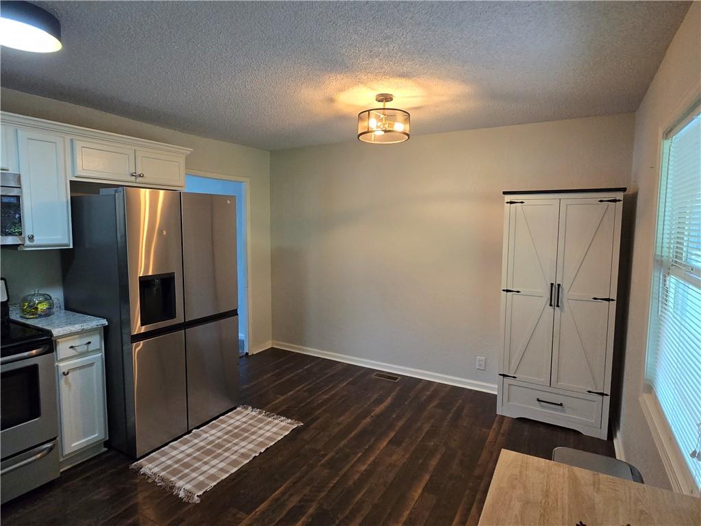 2nd image of 317 N Cochise Dr, Independence, MO 64056 | MLS# 2637009