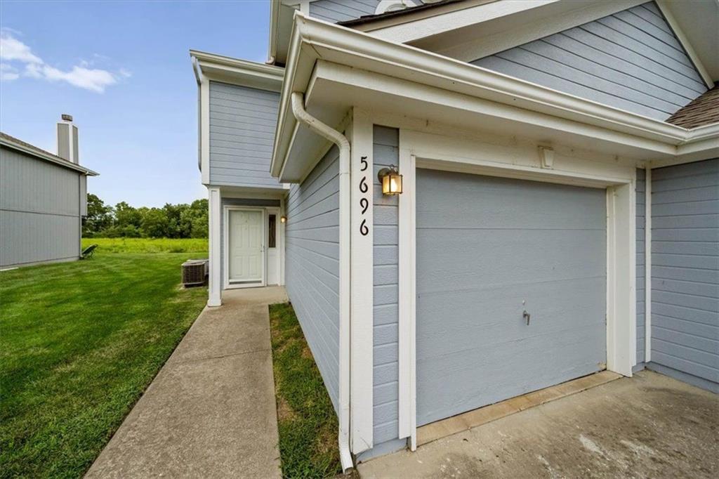 4th image of 5696 Nw Plantation Ln #174 A, Lee's Summit, MO 64064 | MLS# 2637010
