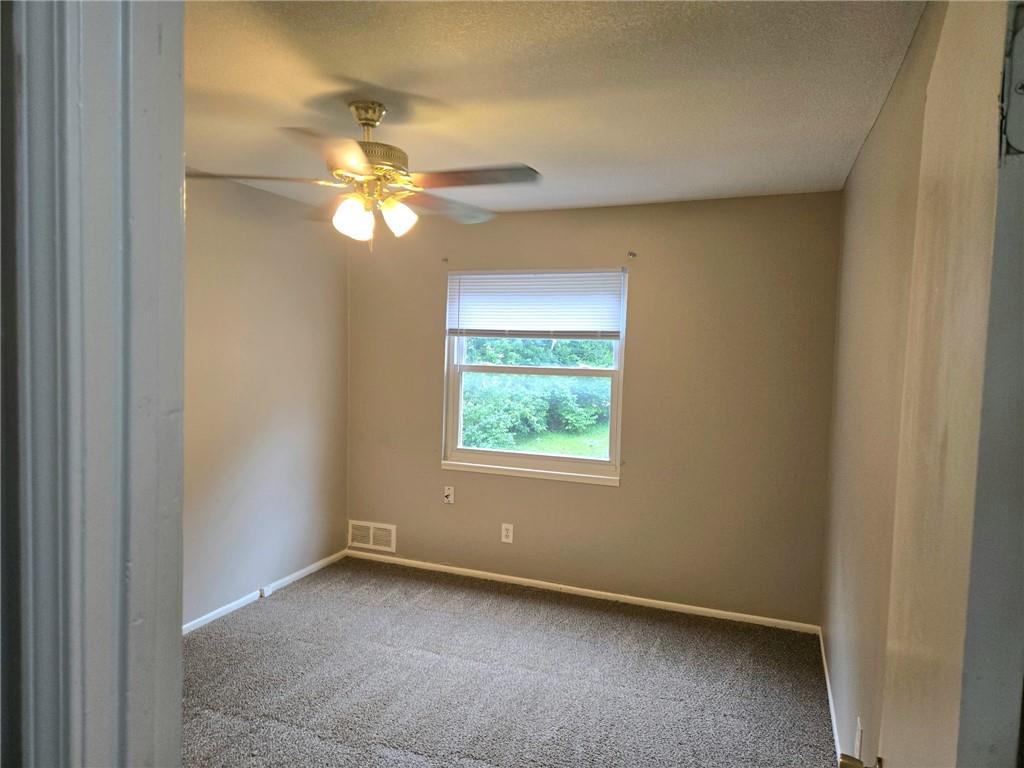 2nd image of 11527 Richmond Ave, Kansas City, MO 64134 | MLS# 2637044