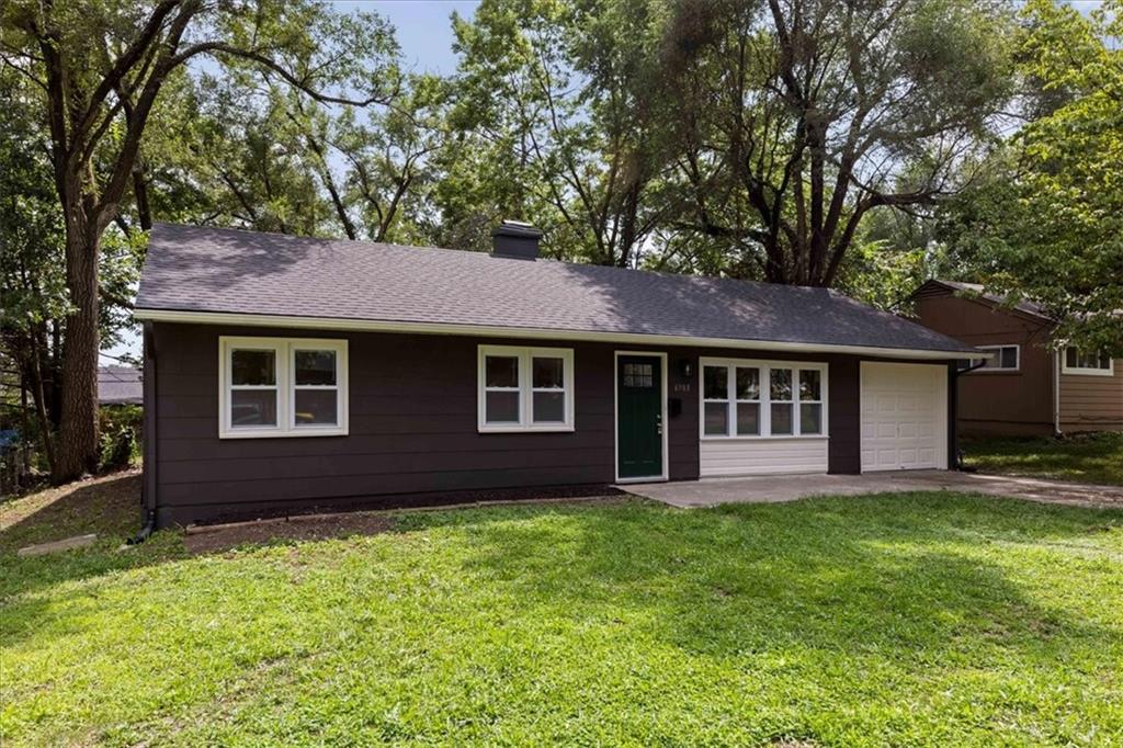 2nd image of 6903 E 114th Ter, Kansas City, MO 64134 | MLS# 2637045