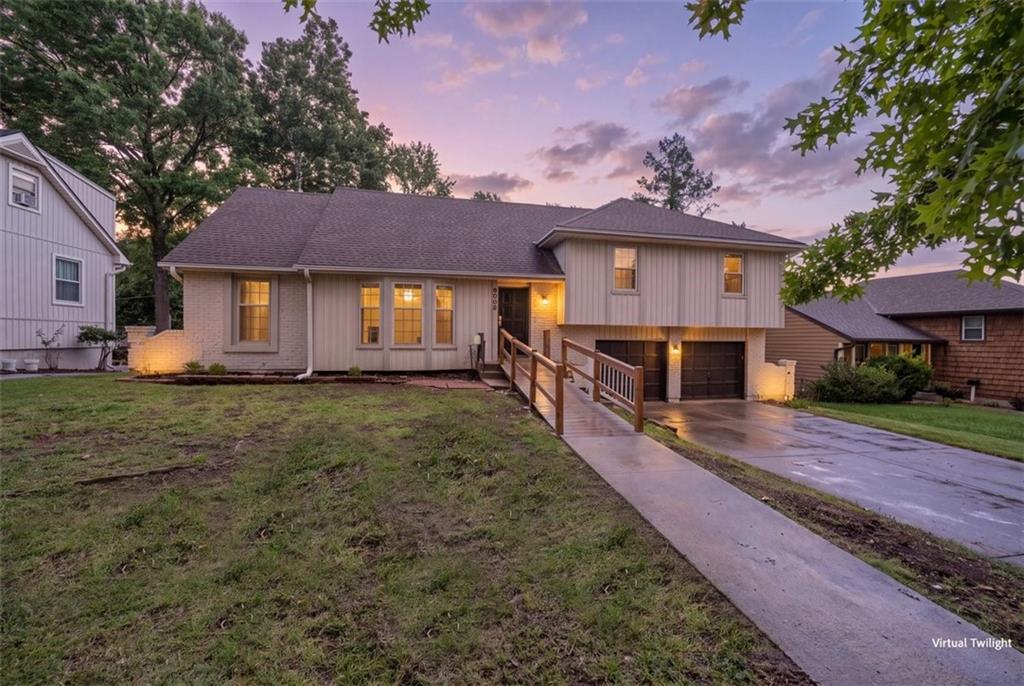 1st image of 9523 Connell Dr, Overland Park, KS 66212 | MLS# 2637051