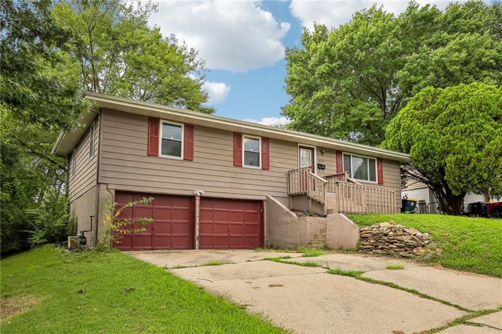 2nd image of 5104 N Smalley Ave, Kansas City, MO 64119 | MLS# 2637075