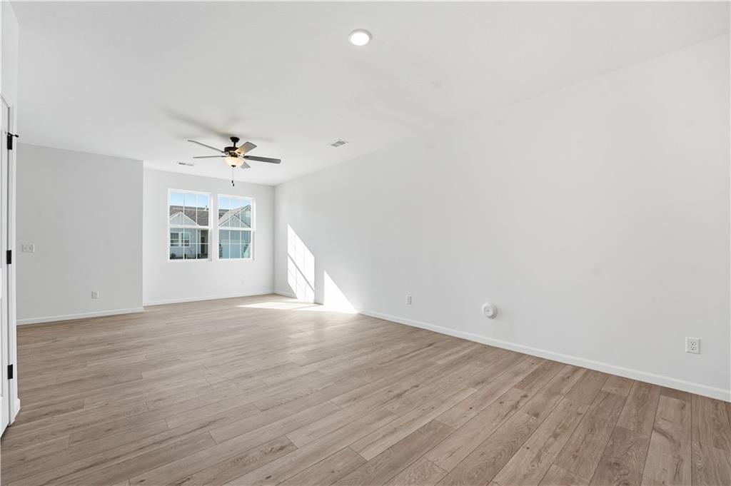 2nd image of 12415 S Acacia Dr, Lee's Summit, MO 64086 | MLS# 2637093