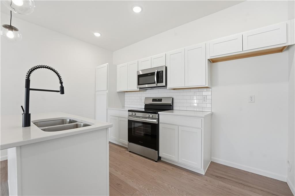 5th image of 12413 S Acacia Dr, Lee's Summit, MO 64086 | MLS# 2637099