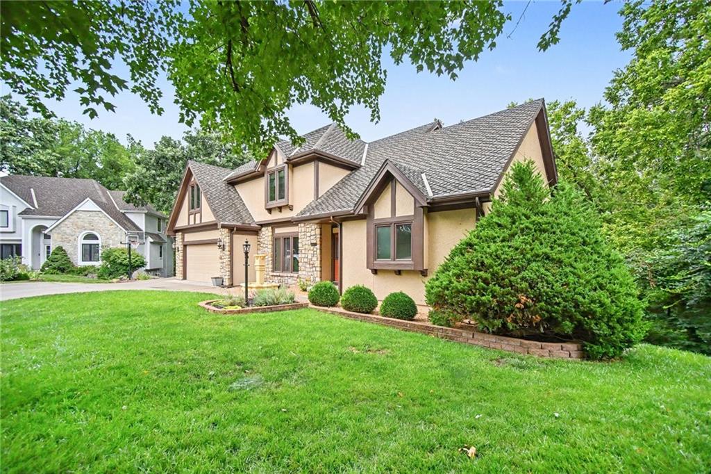 2nd image of 5525 N Oakdale Pl, Parkville, MO 64152 | MLS# 2637119