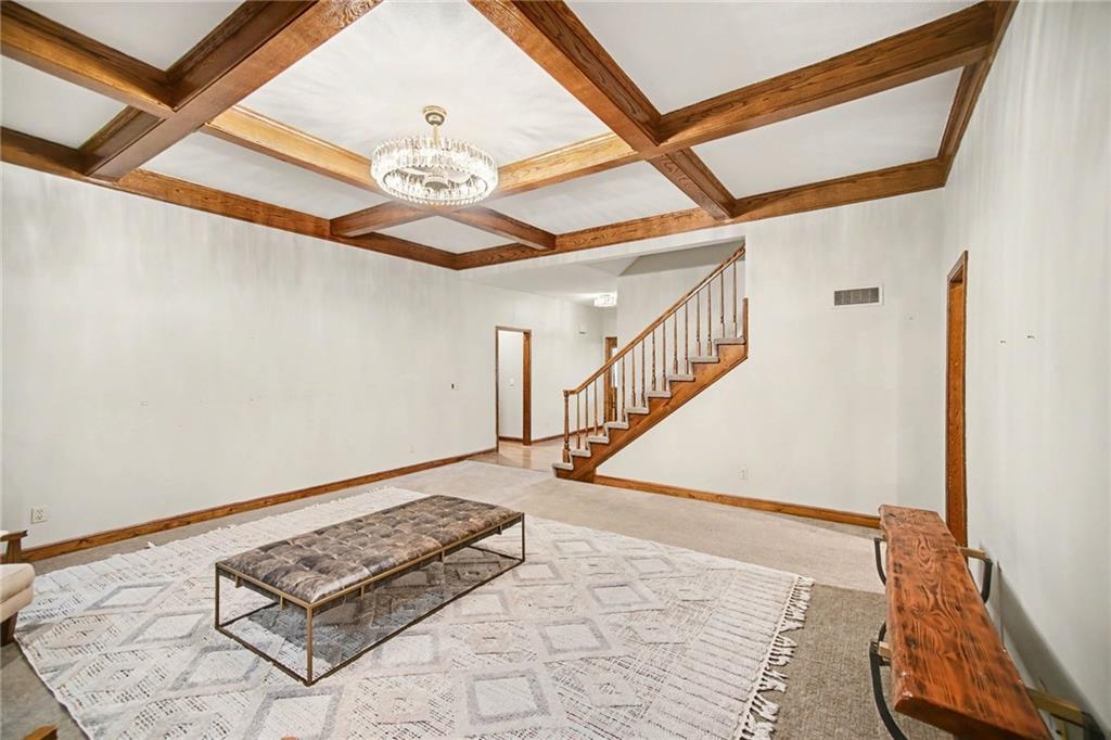 5th image of 5525 N Oakdale Pl, Parkville, MO 64152 | MLS# 2637119