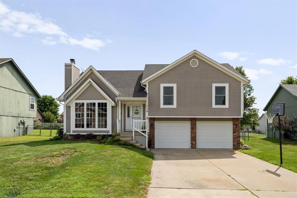 1st image of 715 Shiloh Dr, Raymore, MO 64083 | MLS# 2637126