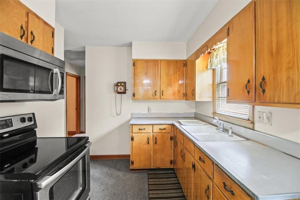 4th image of 517 E Angus St, Independence, MO 64055 | MLS# 2637132