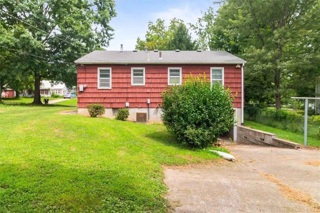 17th image of 517 E Angus St, Independence, MO 64055 | MLS# 2637132