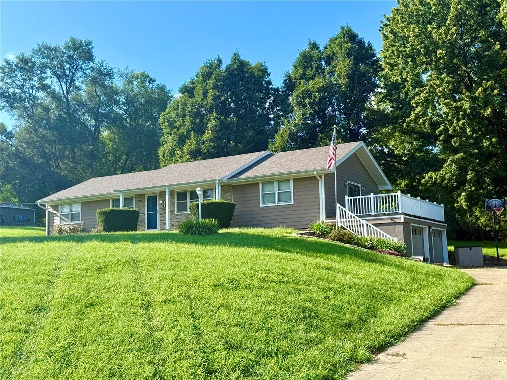 1st image of 2307 Westminster Ln, Saint Joseph, MO 64503 | MLS# 2637134