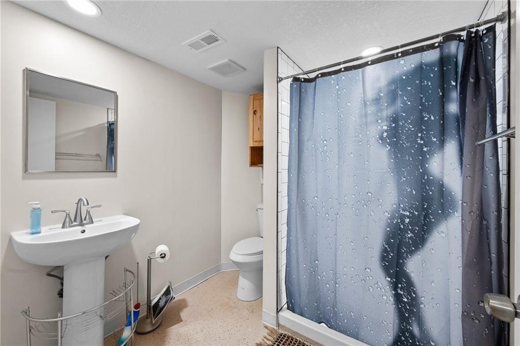 31st image of 7101 Monroe Ave, Kansas City, MO 64132 | MLS# 2637150