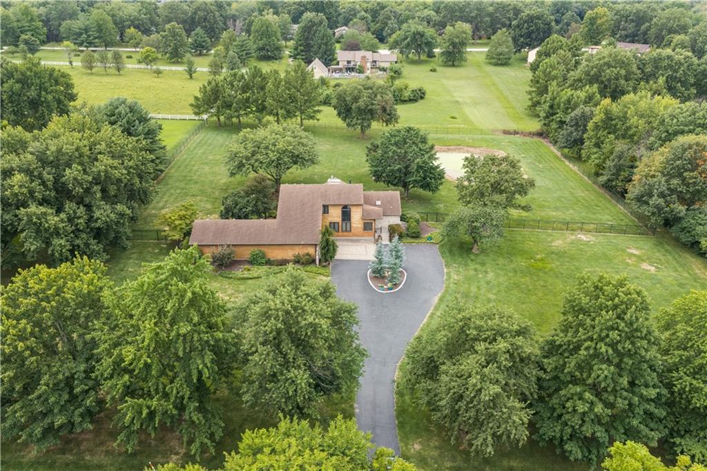 2nd image of 23911 E Cowherd Rd, Lees Summit, MO 64064 | MLS# 2637155