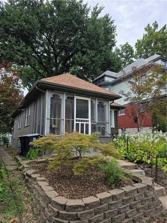 2nd image of 342 N Oakley Ave, Kansas City, MO 64123 | MLS# 2637175