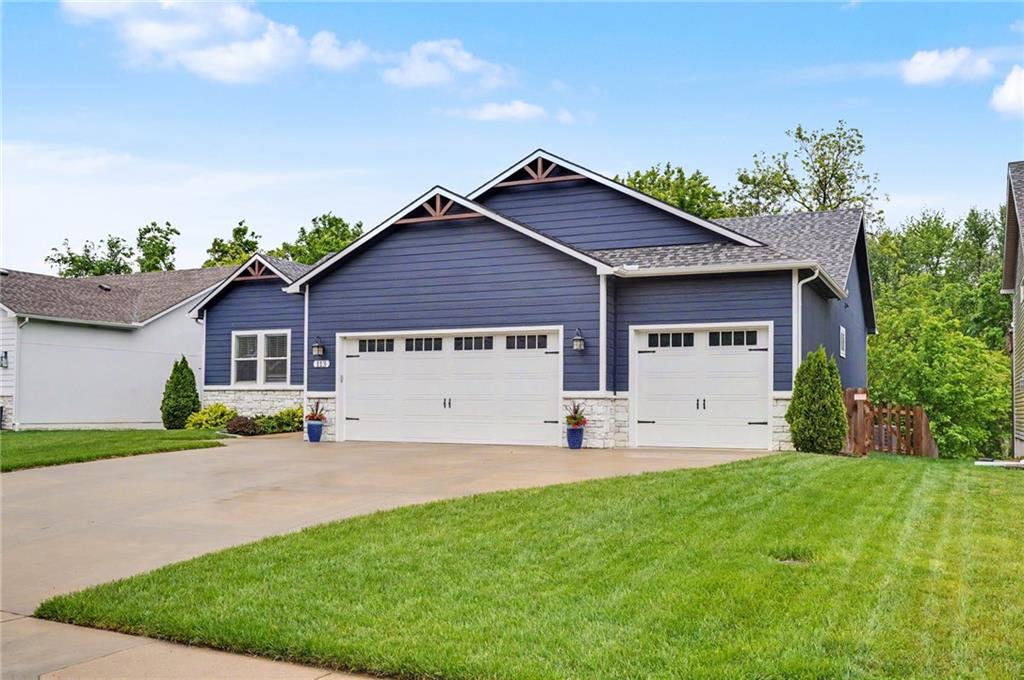 2nd image of 113 Hillside Dr, Baldwin City, KS 66006 | MLS# 2637205