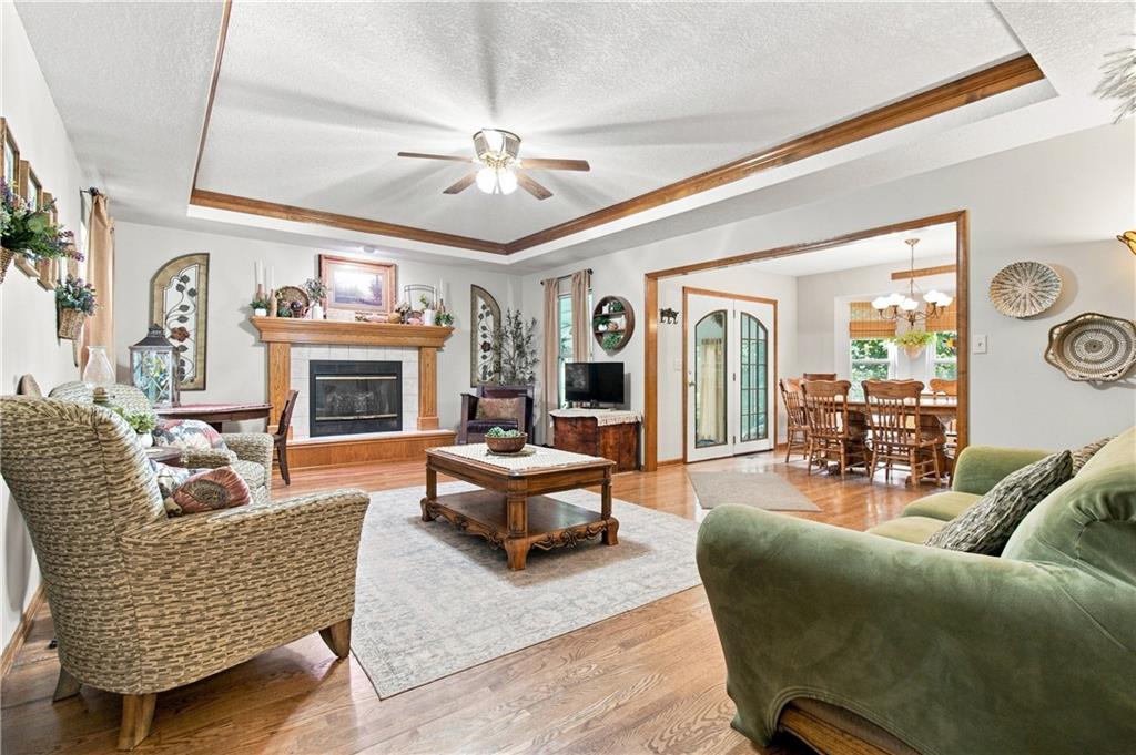 2nd image of 1807 N Elsea Smith Rd, Independence, MO 64056 | MLS# 2637213