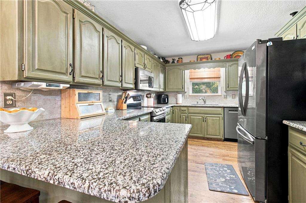 4th image of 1807 N Elsea Smith Rd, Independence, MO 64056 | MLS# 2637213