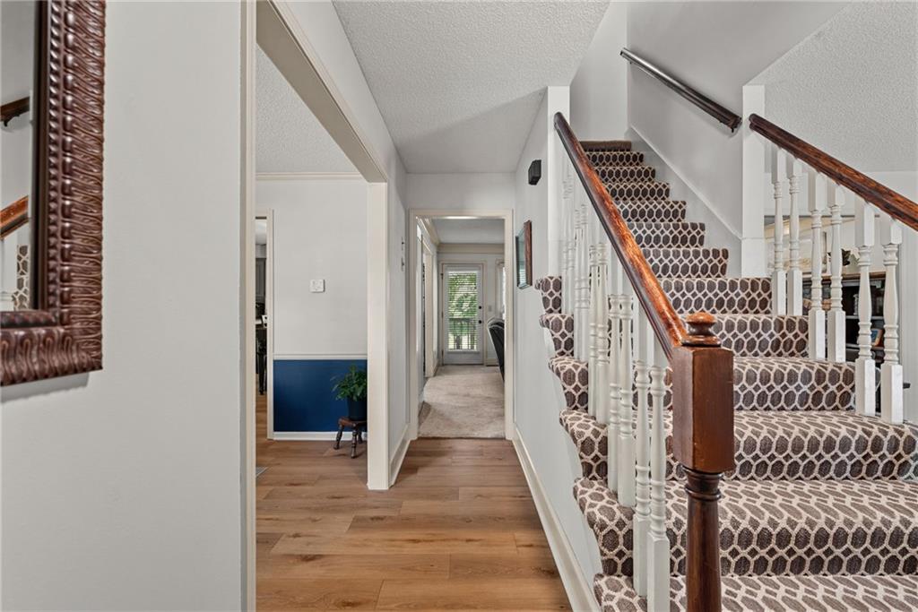 2nd image of 13608 W 68th St, Shawnee, KS 66216 | MLS# 2637214