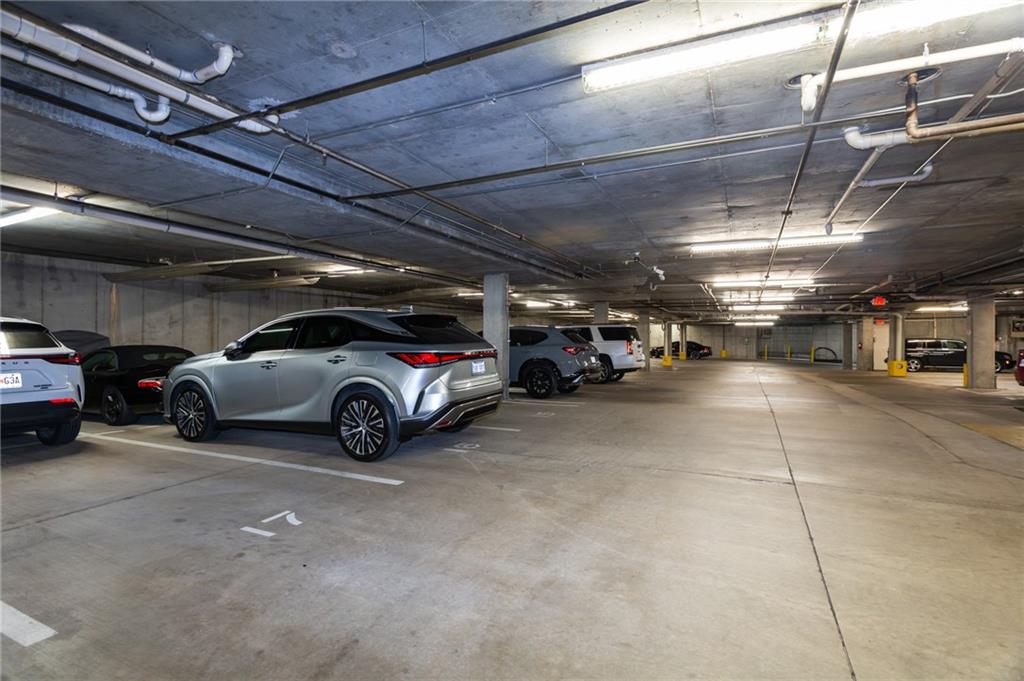 2nd image of 4521 Wornall Rd, Kansas City, MO 64111
