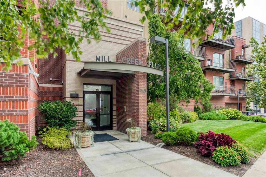 1st image of 4521 Wornall Rd #210, Kansas City, MO 64111 | MLS# 2637224