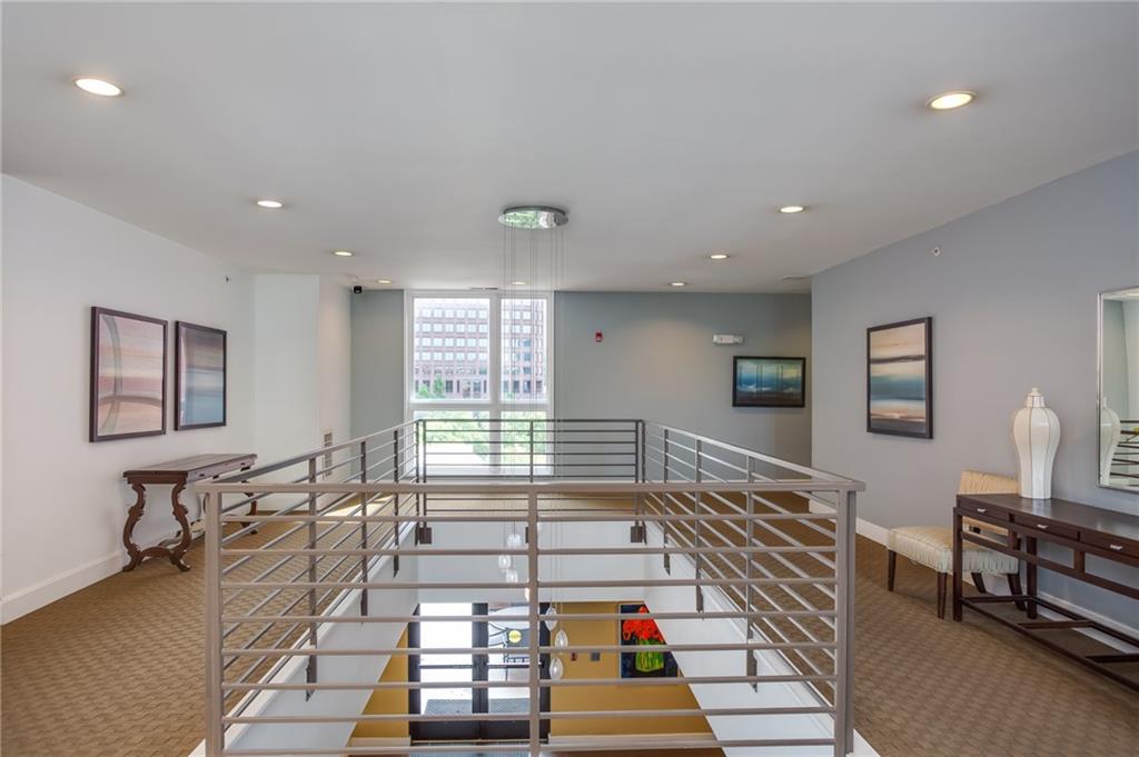 3rd image of 4521 Wornall Rd #210, Kansas City, MO 64111 | MLS# 2637224