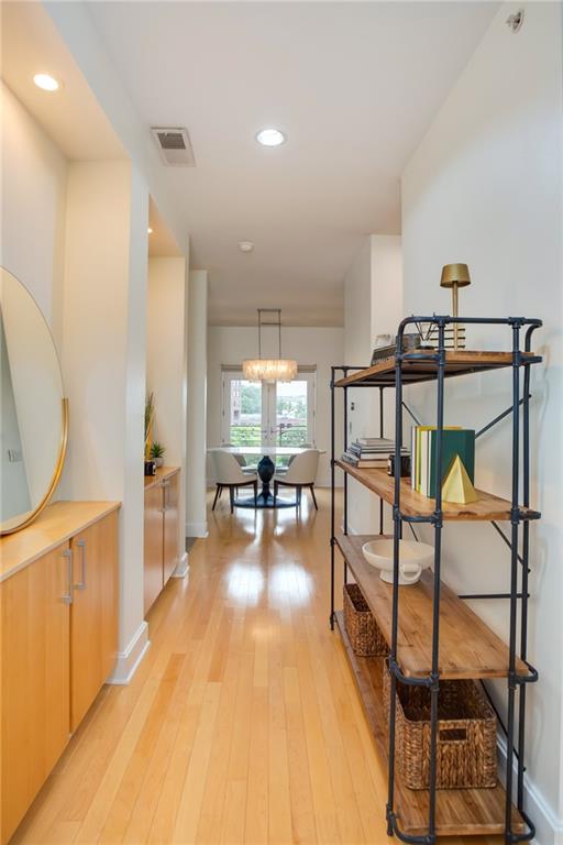 4th image of 4521 Wornall Rd #210, Kansas City, MO 64111 | MLS# 2637224