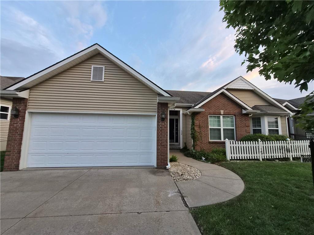 1st image of 4904 Kelsey Ct, St Joseph, MO 64506 | MLS# 2637253
