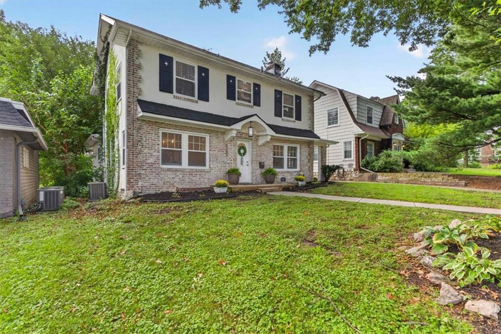 2nd image of 5737 Cherry St, Kansas City, MO 64110 | MLS# 2637258