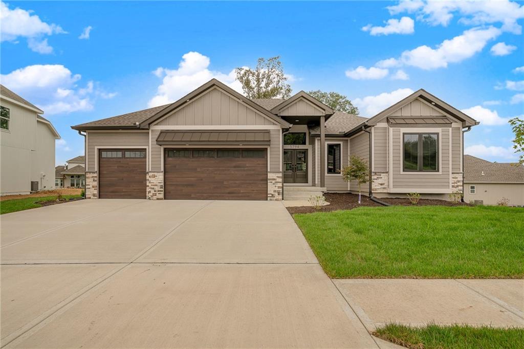 2nd image of 13548 Terrace Park Dr, Kansas City, MO 64152 | MLS# 2637313