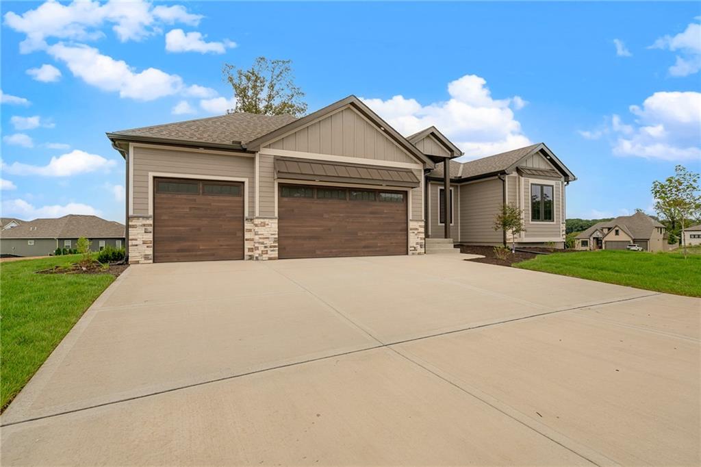 2nd image of 5782 Nw Black Oak Ct, Kansas City, MO 64152 | MLS# 2637318