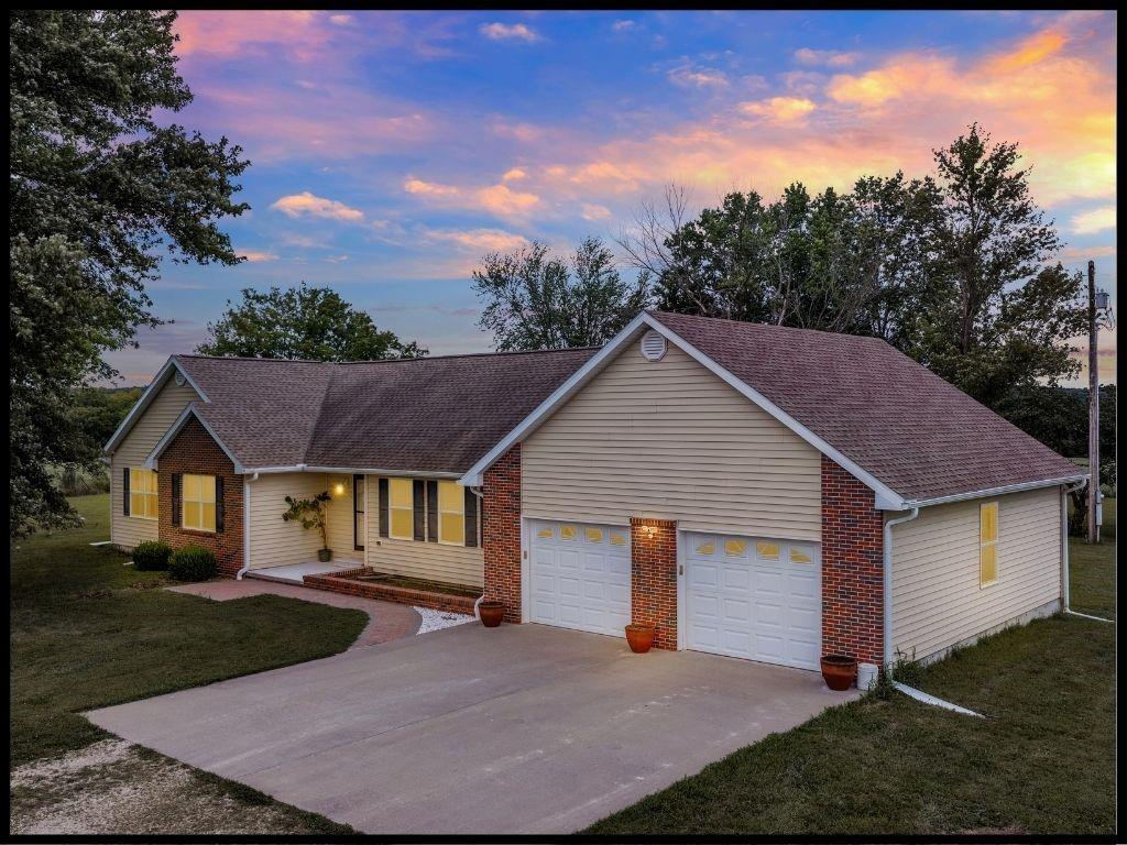 1st image of 560 Ne 115 Rd, Knob Noster, MO 64093 | MLS# 2637341