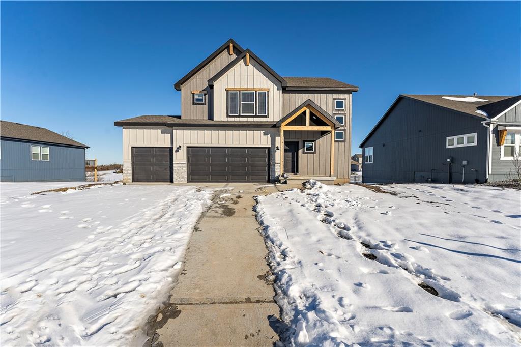 1st image of 505 Sw Amara Dr, Lees Summit, MO 64064 | MLS# 2637368
